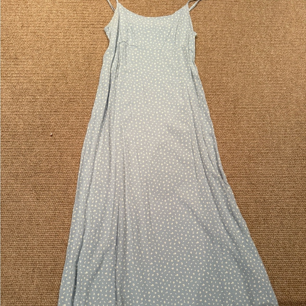 🩵🤍 Brandy Melville long sleeveless blue dress with small white flowers 🤍🩵